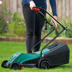 Bosch 1200W Rotak 32-12 Electric Lawn Mower - 32cm -Garden Tool Store 12875195 8975028915682314