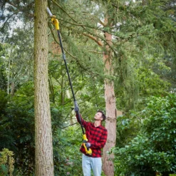 STANLEY FATMAX V20 18V Cordless 20Cm Pole Pruner (Sfmcps620M1-Gb) -Garden Tool Store 12882307 1714843591162242