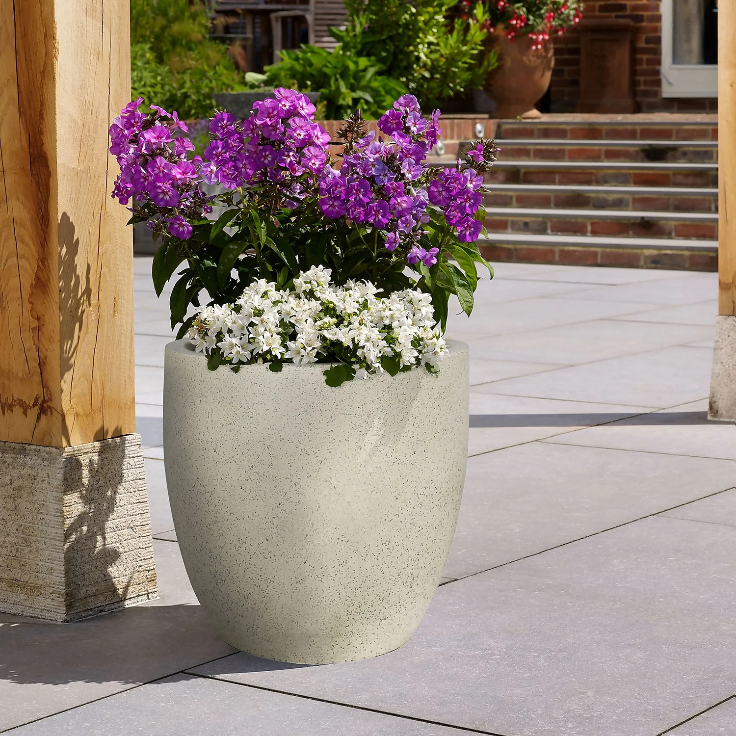 Sierra Cream Egg Garden Pot - 25cm 4 Sierra Cream Egg Garden Pot - 25cm - Image 2