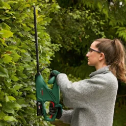 Bosch EasyHedgeCut 18-45 Hedge Trimmer -Garden Tool Store 13496928 3844961768831319