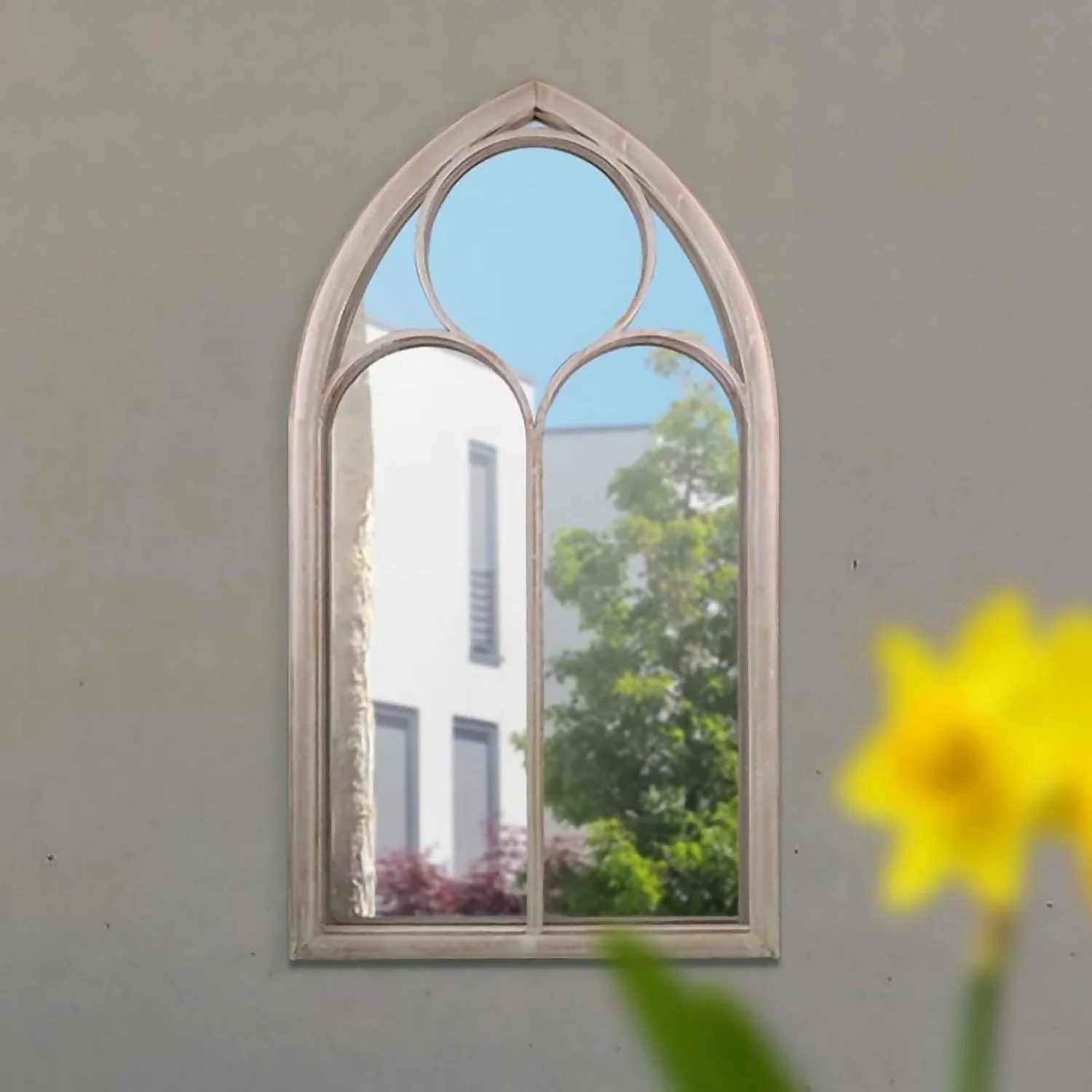 MirrorOutlet Somerley Chapel Arch Metal Garden Mirror - 112x61cm 4 MirrorOutlet Somerley Chapel Arch Metal Garden Mirror - 112x61cm - Image 2