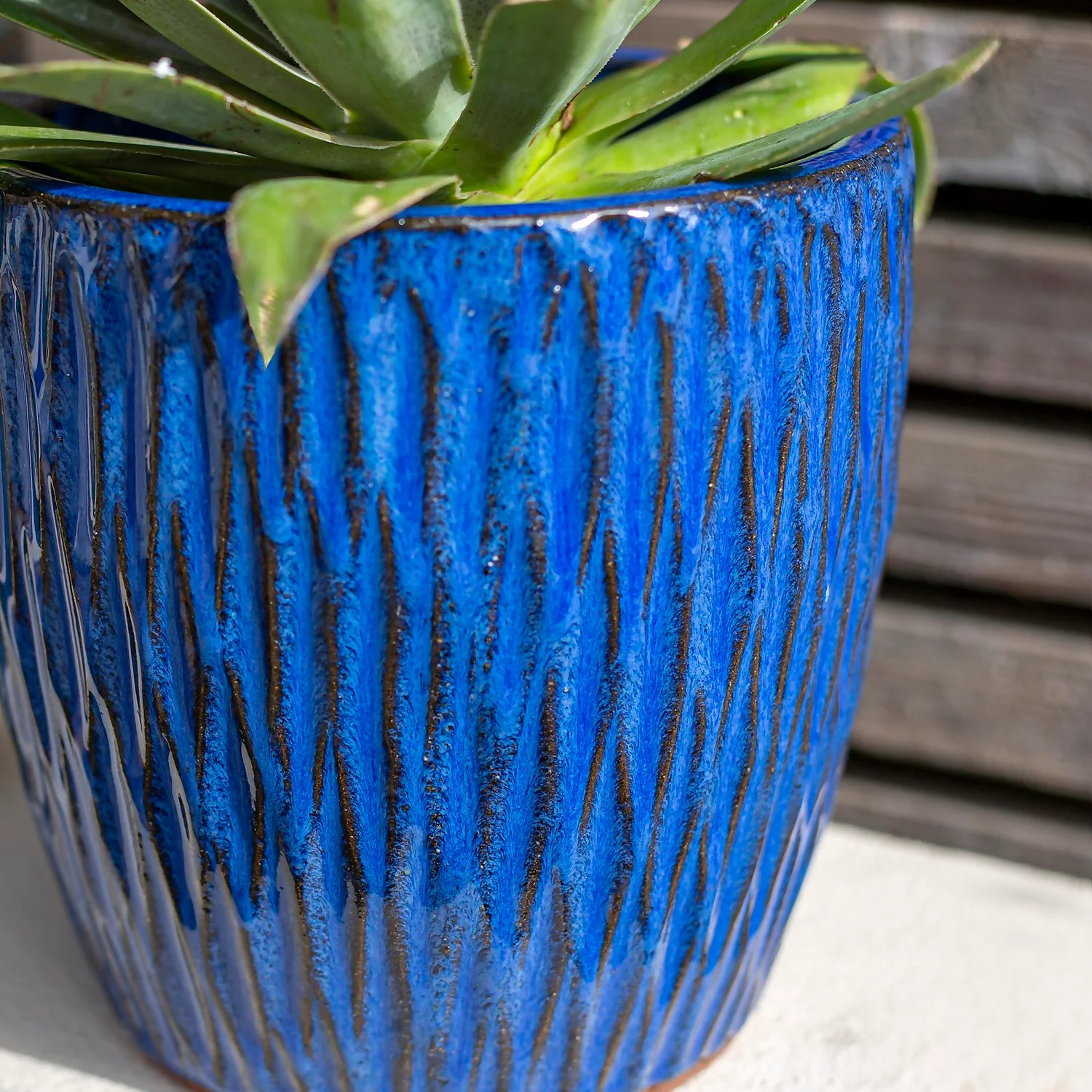 Chiswick Textured Pot Blue - 24cm 6 Chiswick Textured Pot Blue - 24cm - Image 4