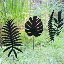 Jungle Black Ground Stakes - 45cm (Assorted Designs) 15 Jungle Black Ground Stakes - 45cm (Assorted Designs) -Garden Tool Store 13981010 2095005324325265