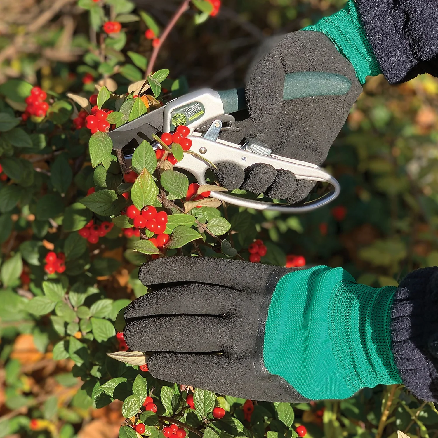 Kew Gardens Master Gardening Gloves - Large 4 Kew Gardens Master Gardening Gloves - Large - Image 2